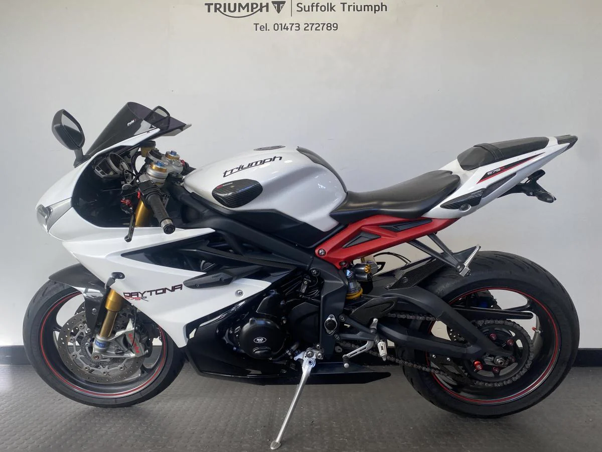 Triumph Daytona 675R - Image 5
