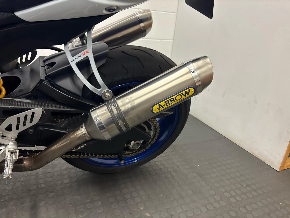 Suzuki GSXR1000K8 - Image 15