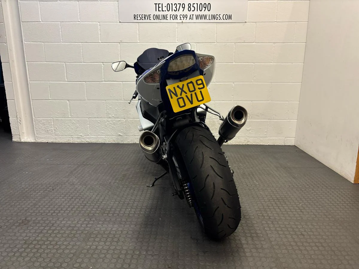 Suzuki GSXR1000K8 - Image 3