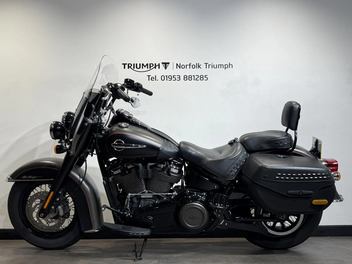 Harley-Davidson FLHCS Heritage Classic 114 - Image 2