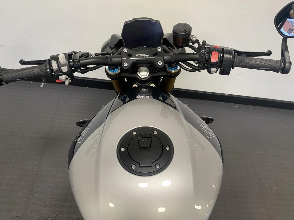 Triumph Speed Triple 1200 RS - Image 21