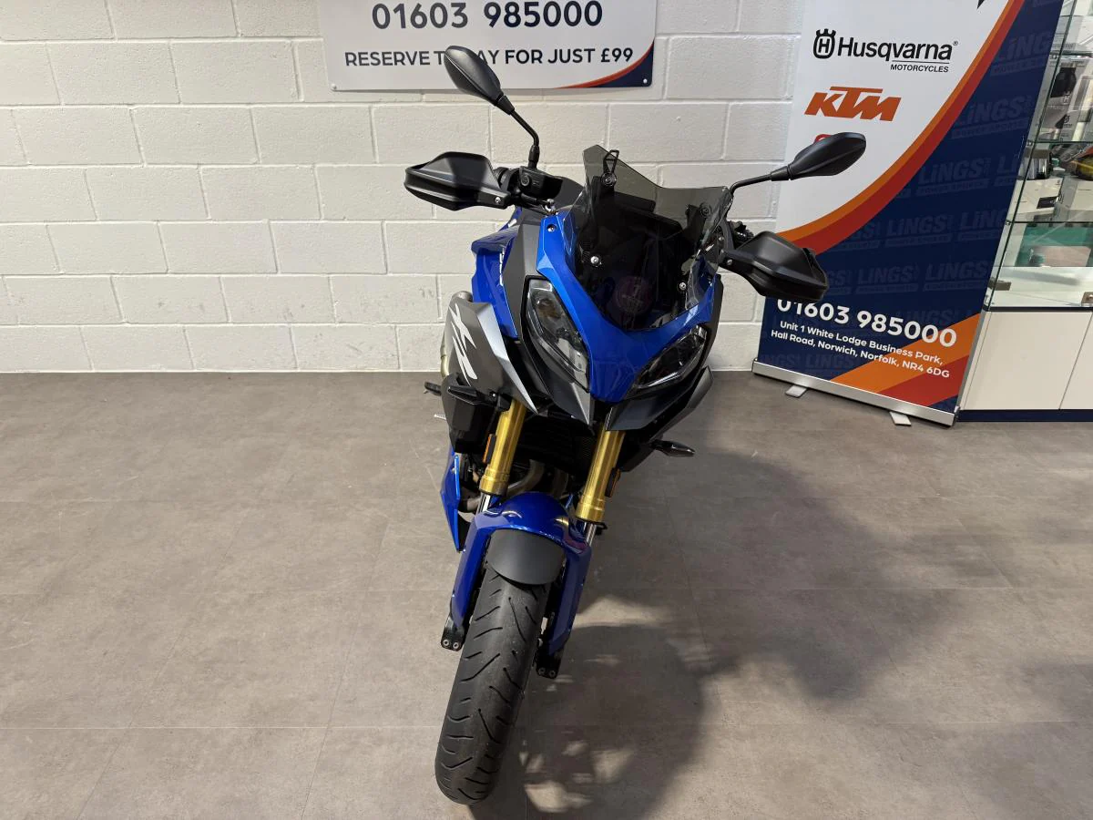 BMW F900 XR - Image 5