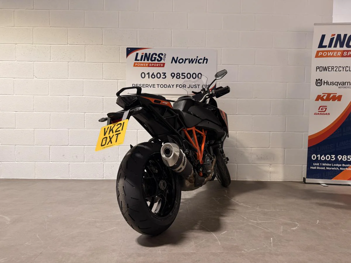 KTM 1290 Super Duke GT 2021 - Image 12