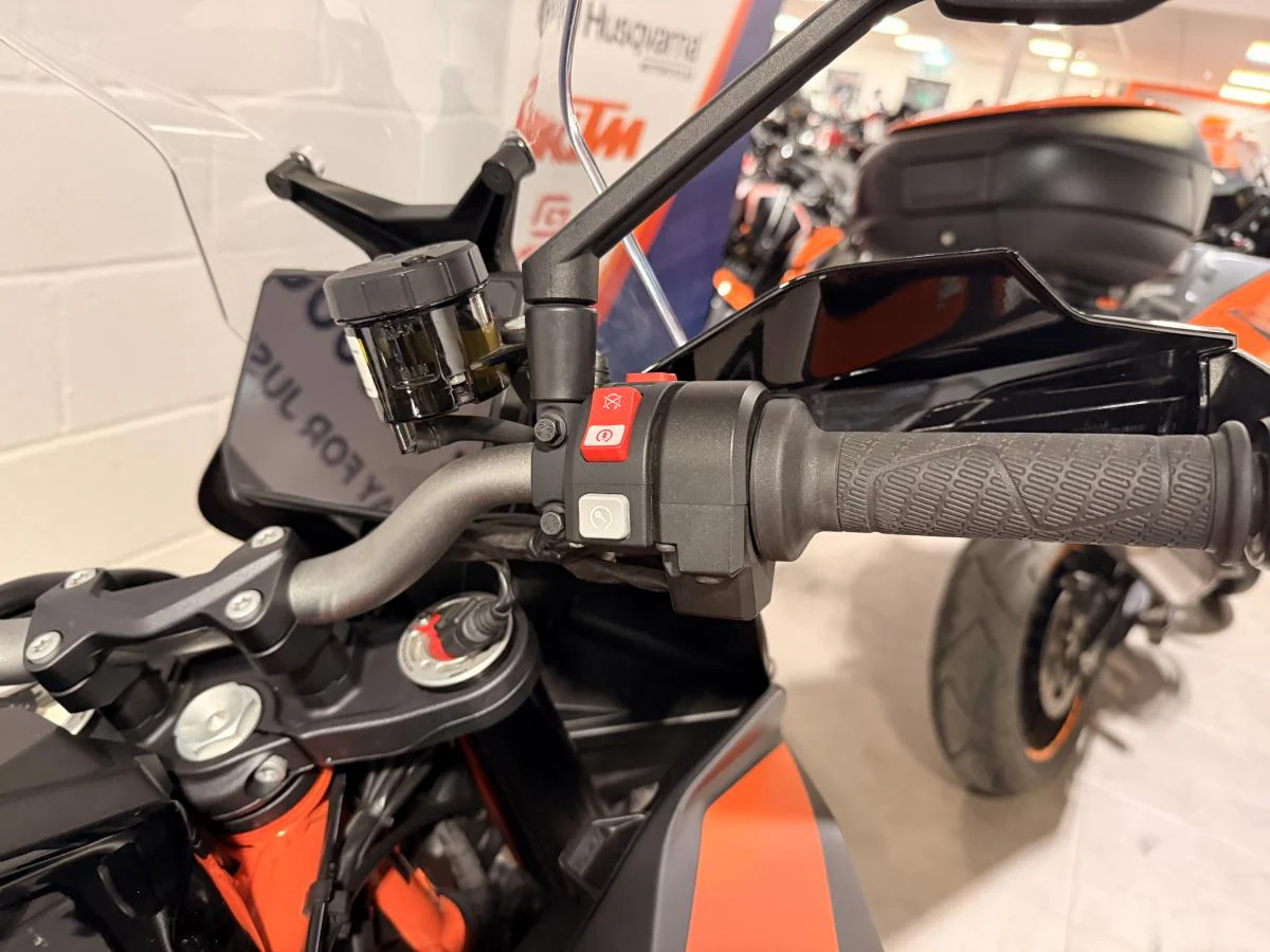 KTM 1290 Super Duke GT 2021 - Image 26