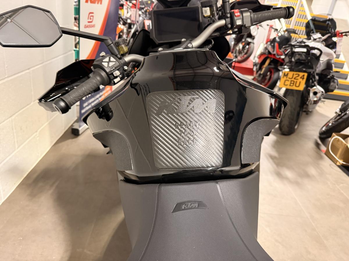 KTM 1290 Super Duke GT 2021 - Image 27