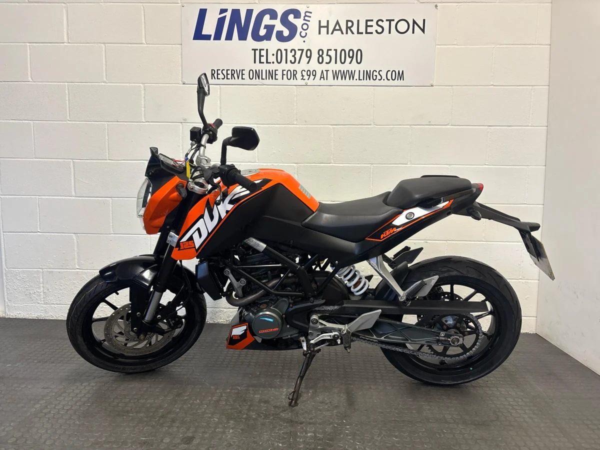 KTM 125 Duke 2016 - Image 4