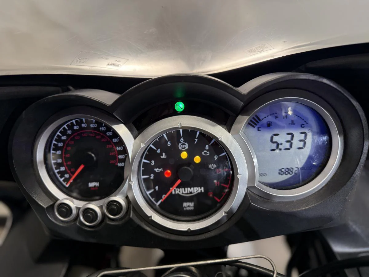 Triumph Sprint GT 1050 ABS - Image 21