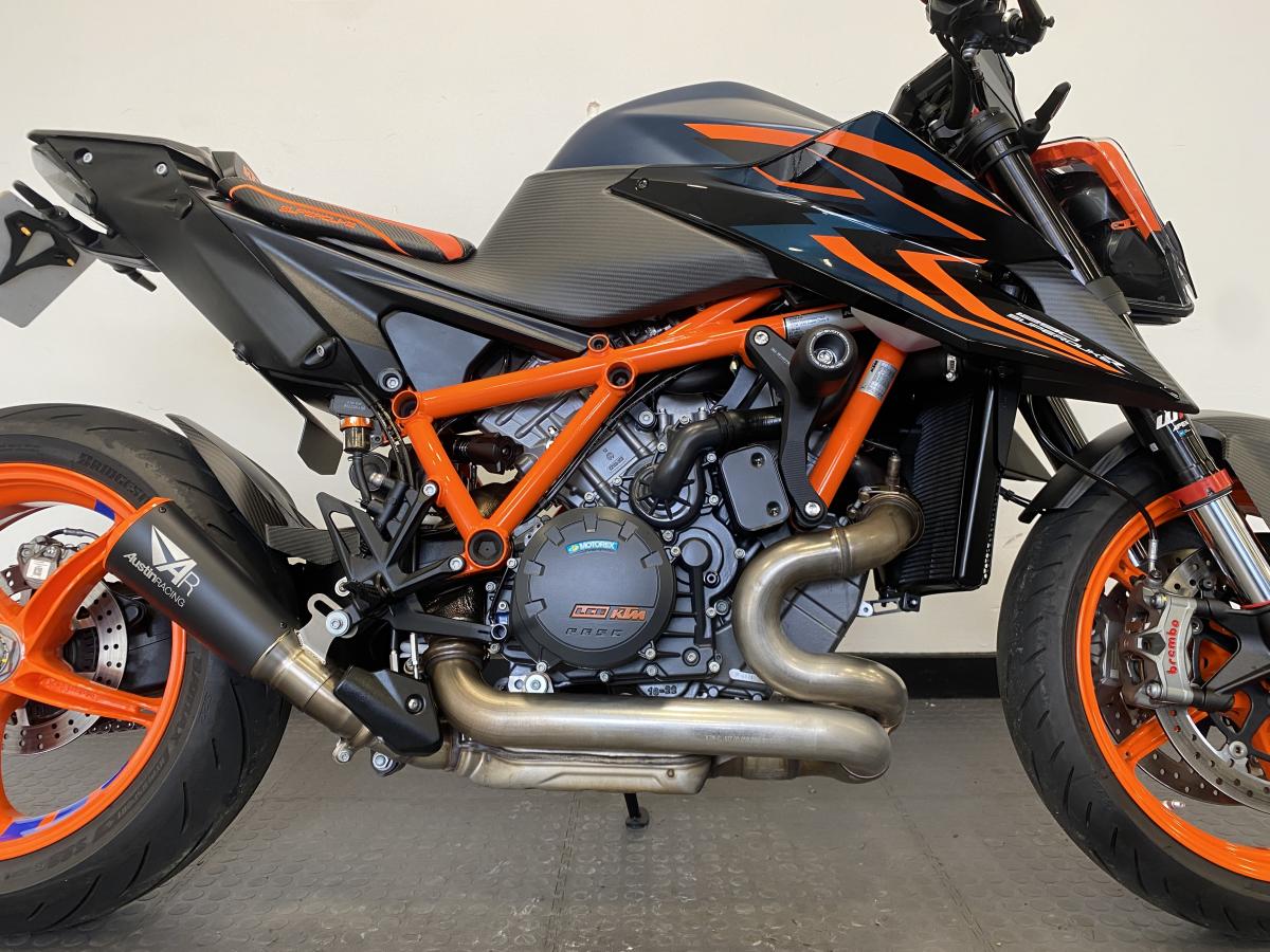 KTM 1290 Superduke R - Image 14