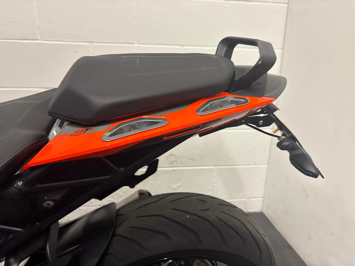 KTM 1290 Super Duke GT 2017 - Image 15
