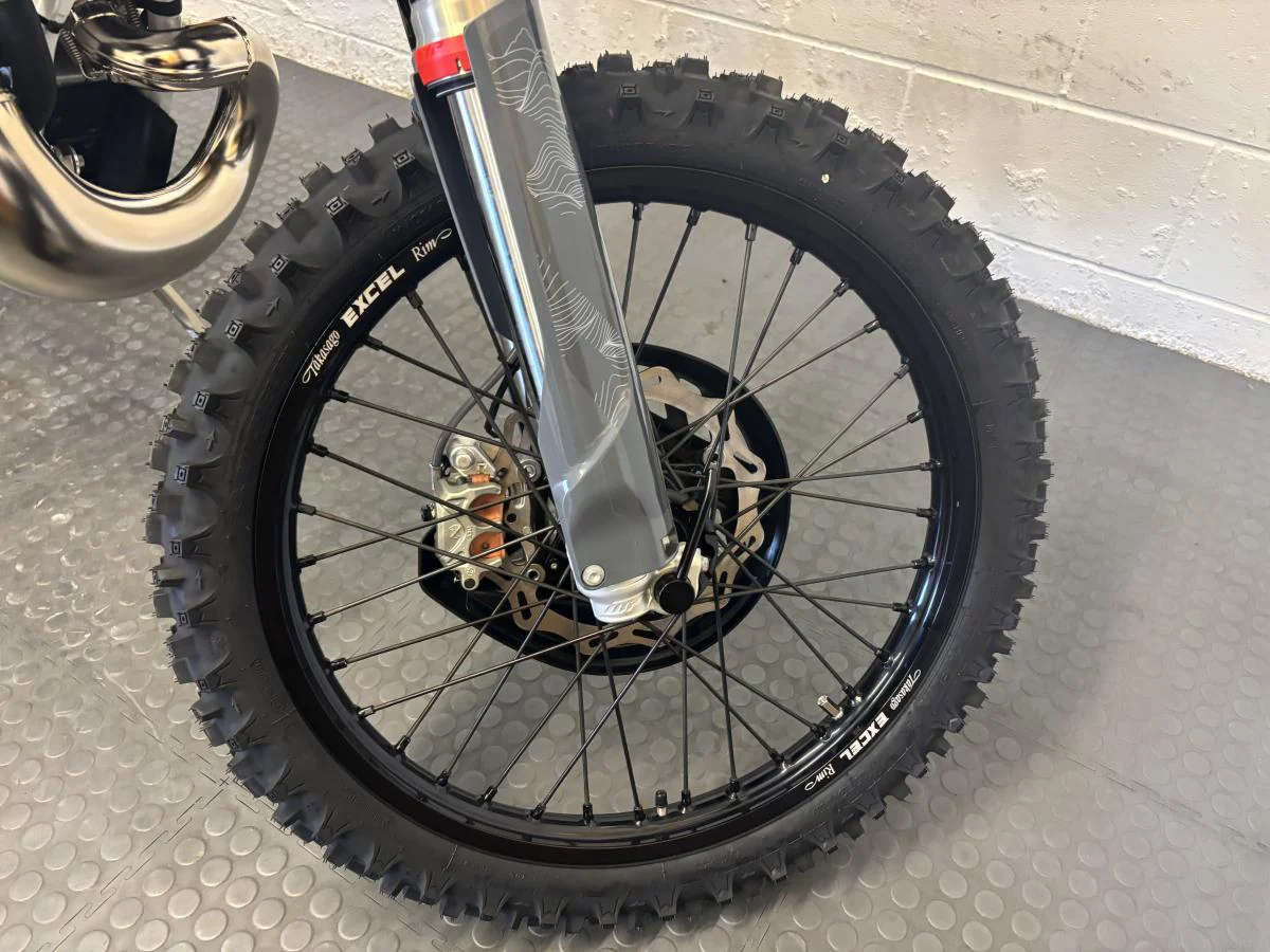Husqvarna TE300 Pro 2026 - Image 24