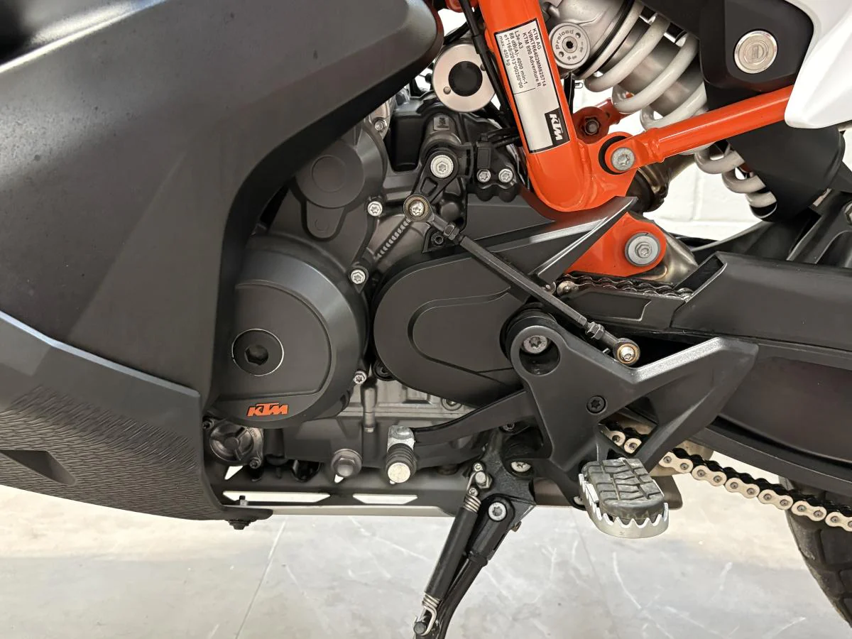 KTM 890 Adventure R 2021 - Image 21