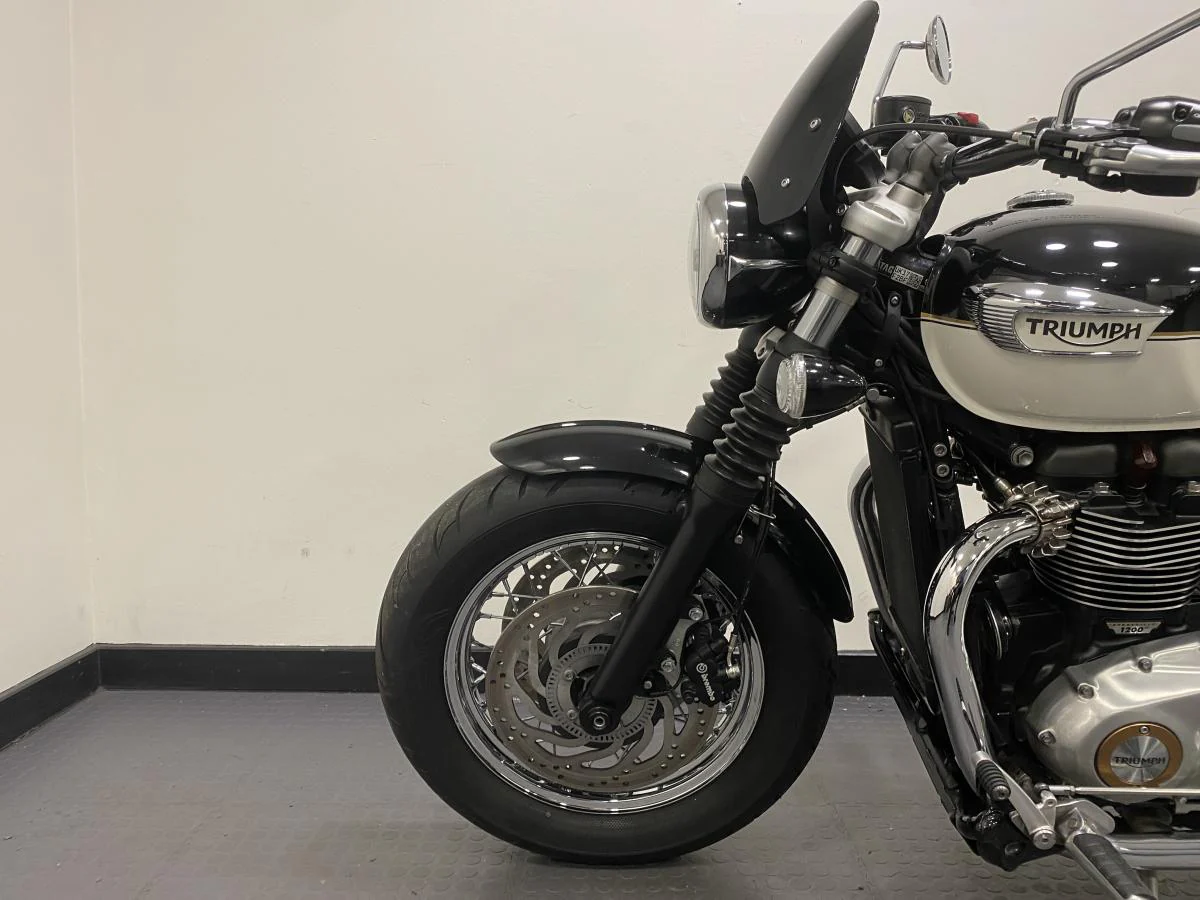 Triumph Speedmaster - Image 9