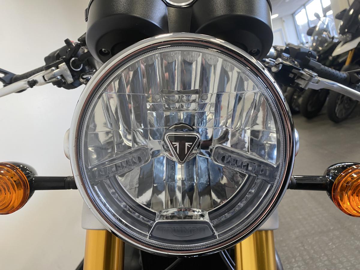 Triumph Thruxton 1200 RS Chrome - Image 30