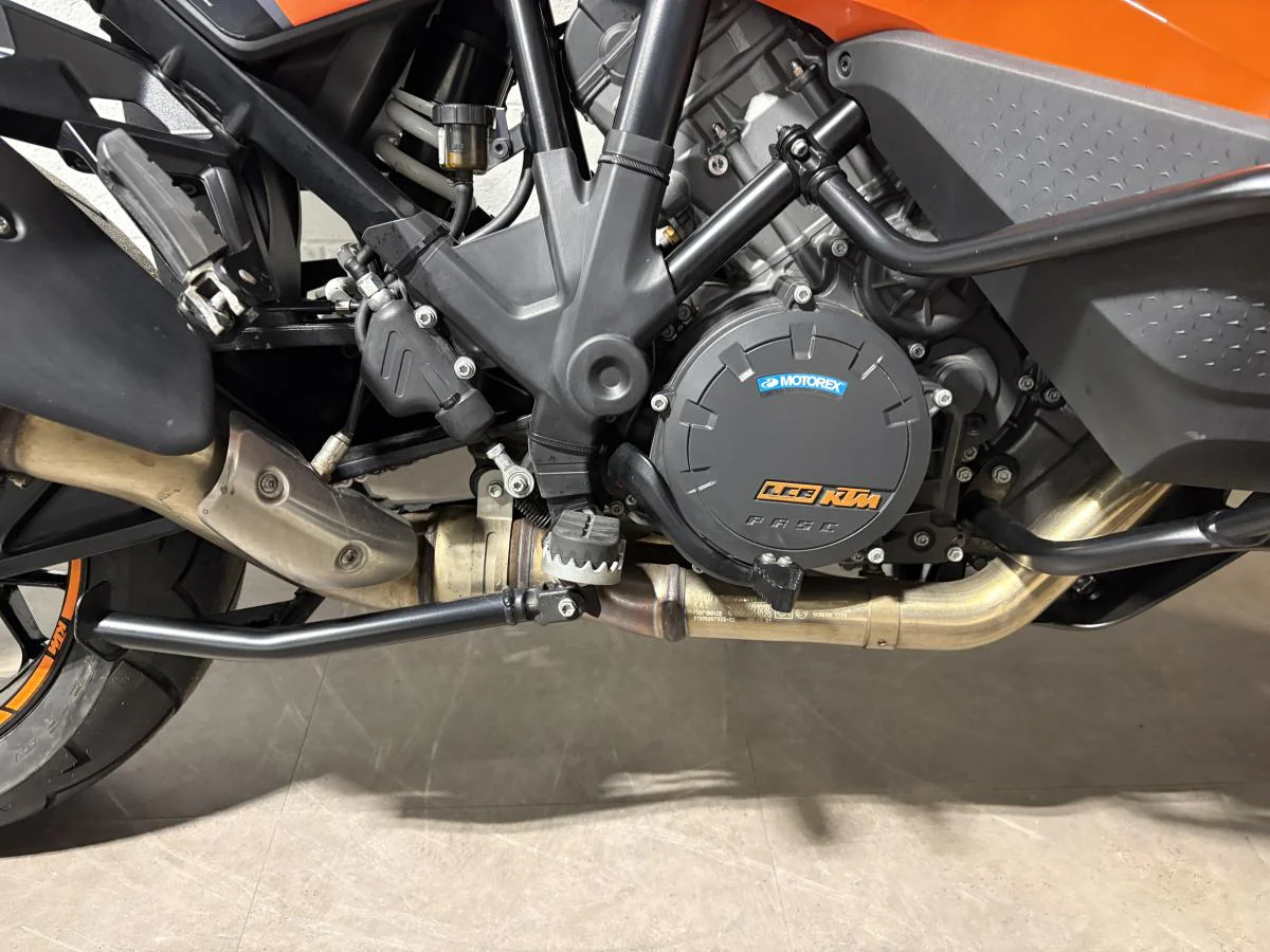 KTM 1290 Super Adventure S - Image 10