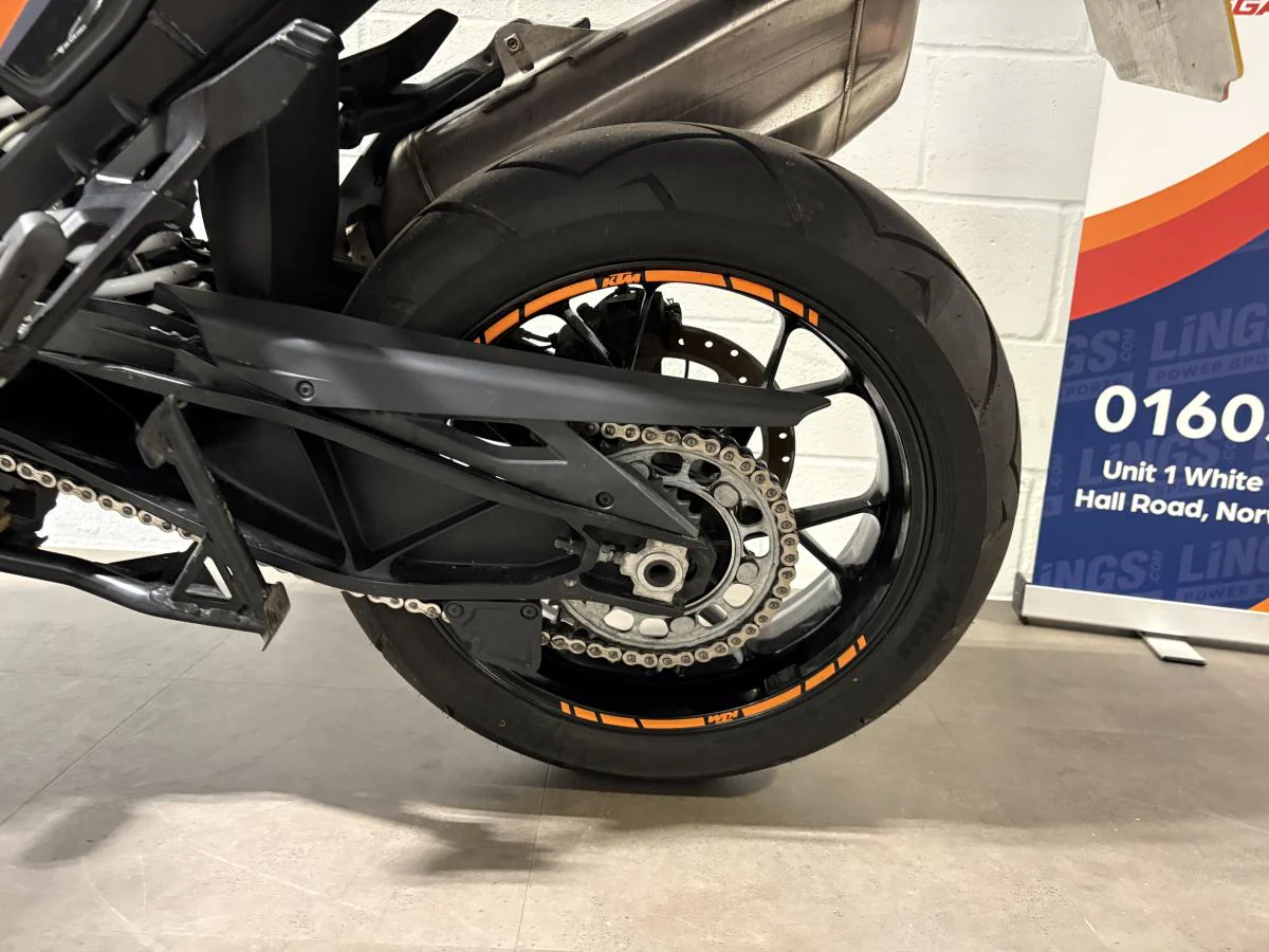 KTM 1290 Super Adventure S - Image 23