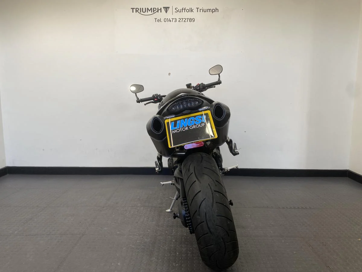 Triumph Speed Triple 1050 S - Image 24