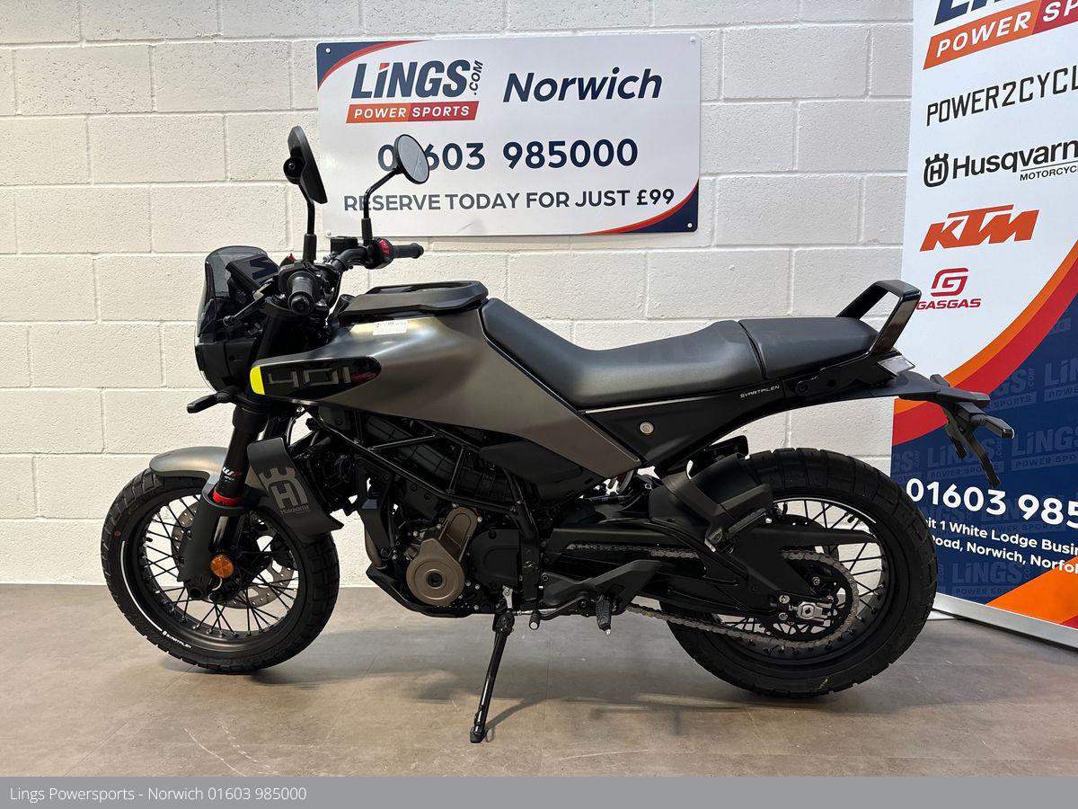 Husqvarna Svartpilen 401 2024 - Image 6
