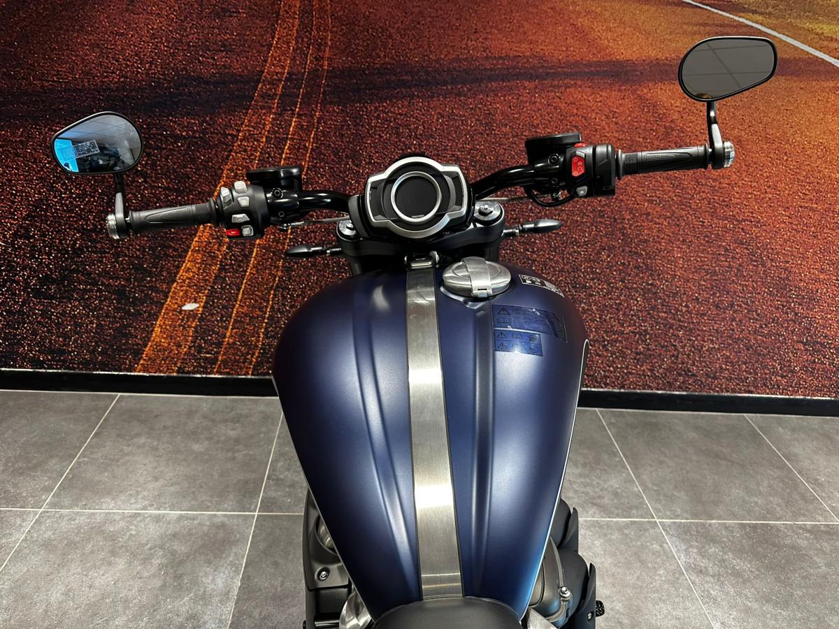 Triumph Rocket III Storm R - Image 22