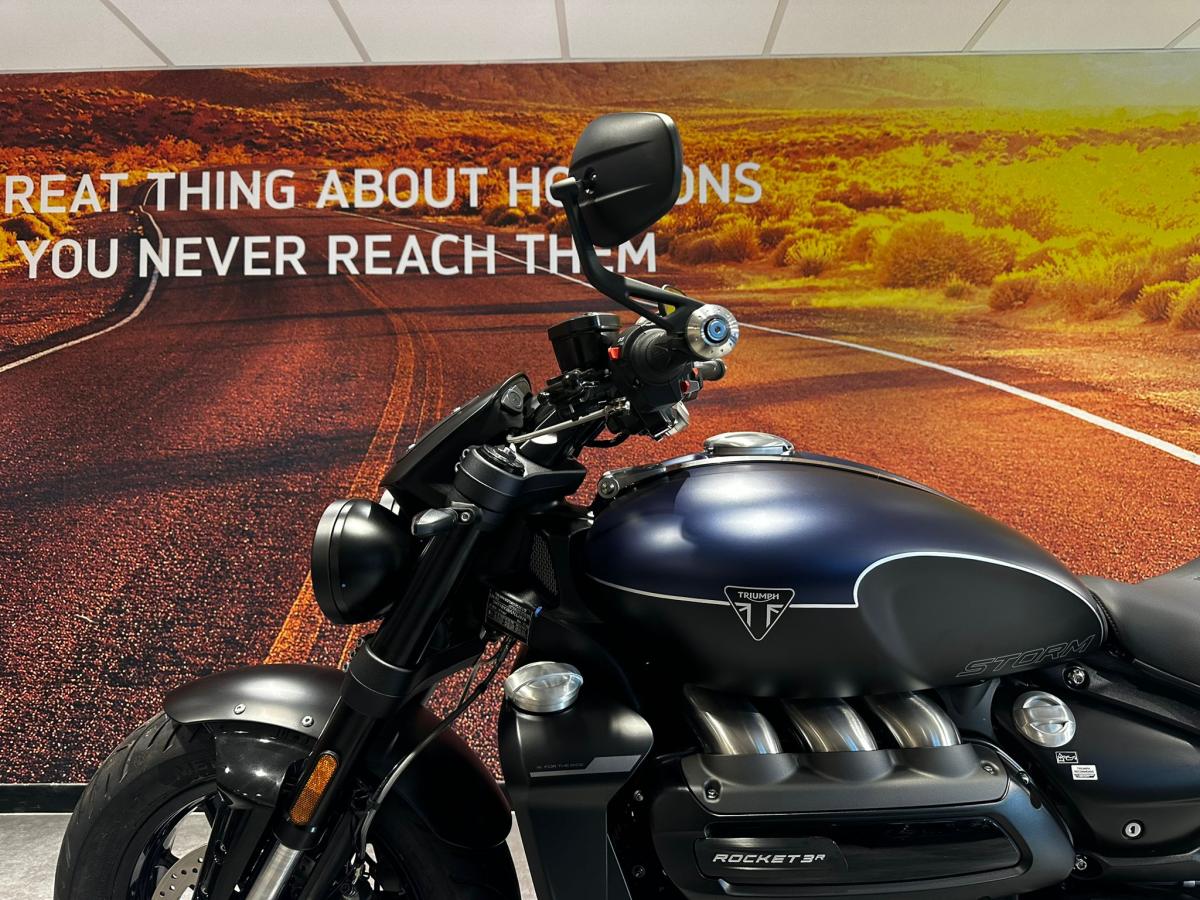 Triumph Rocket III Storm R - Image 5