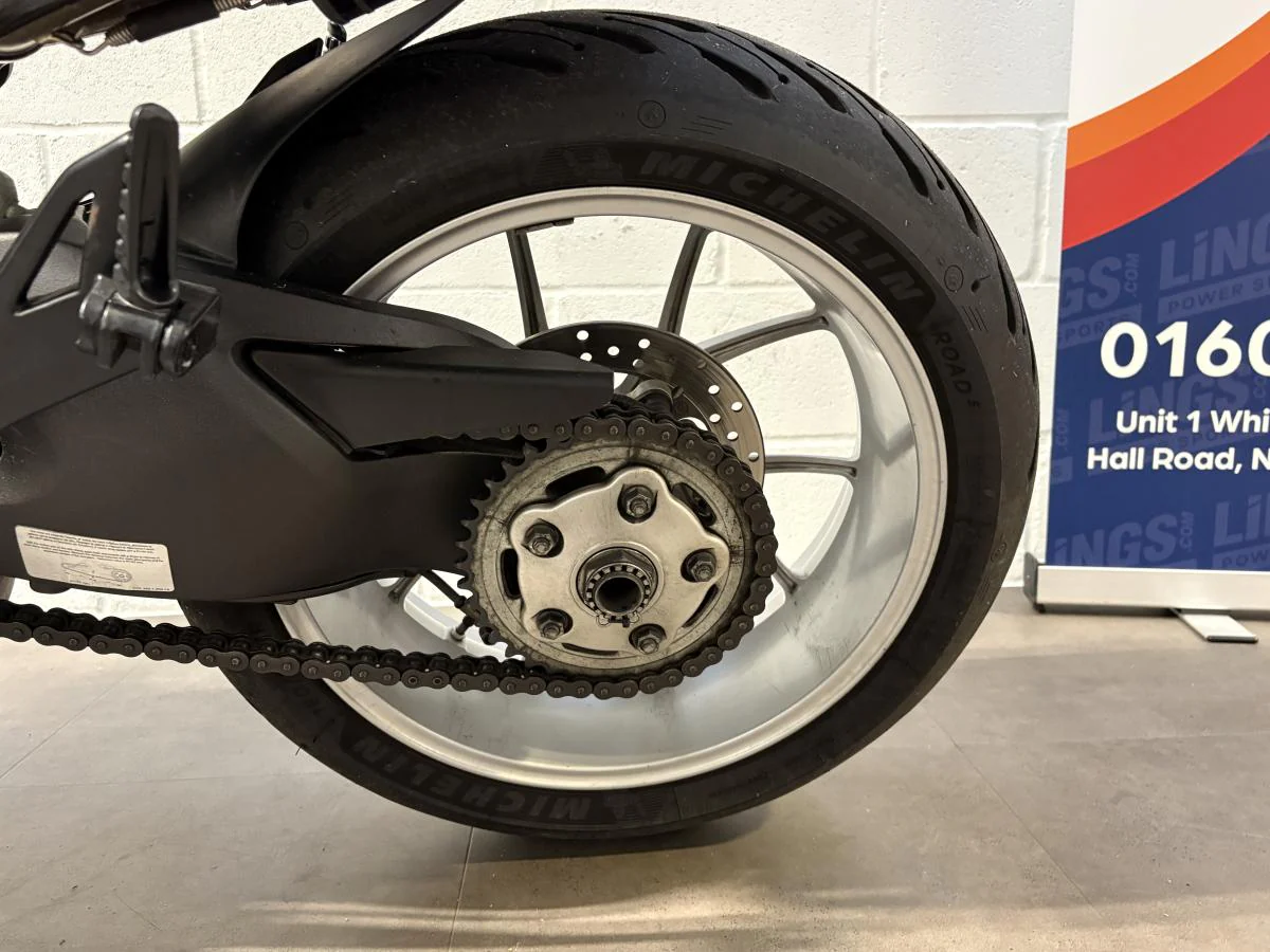 Ducati DUCATI M1100 - Image 23