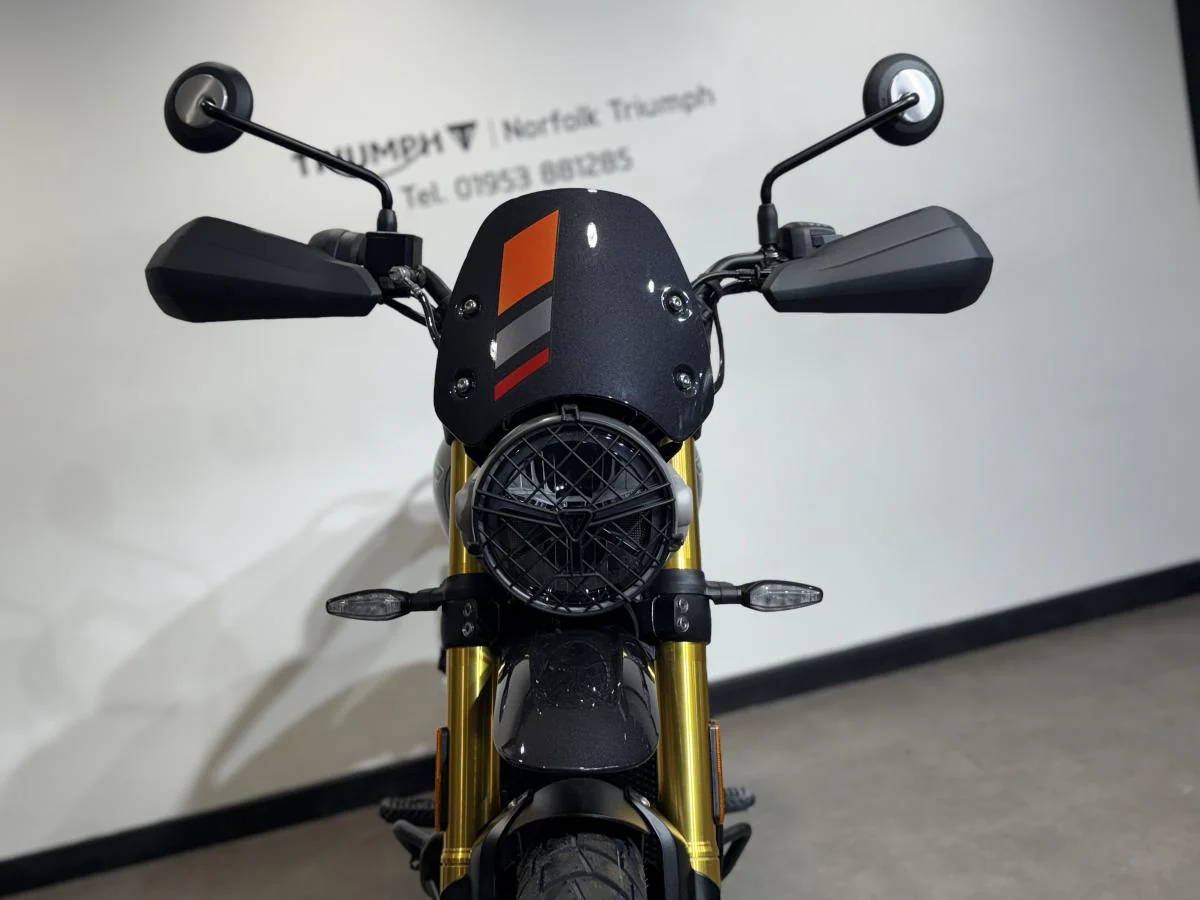 Triumph Scrambler 400 XC - Image 23