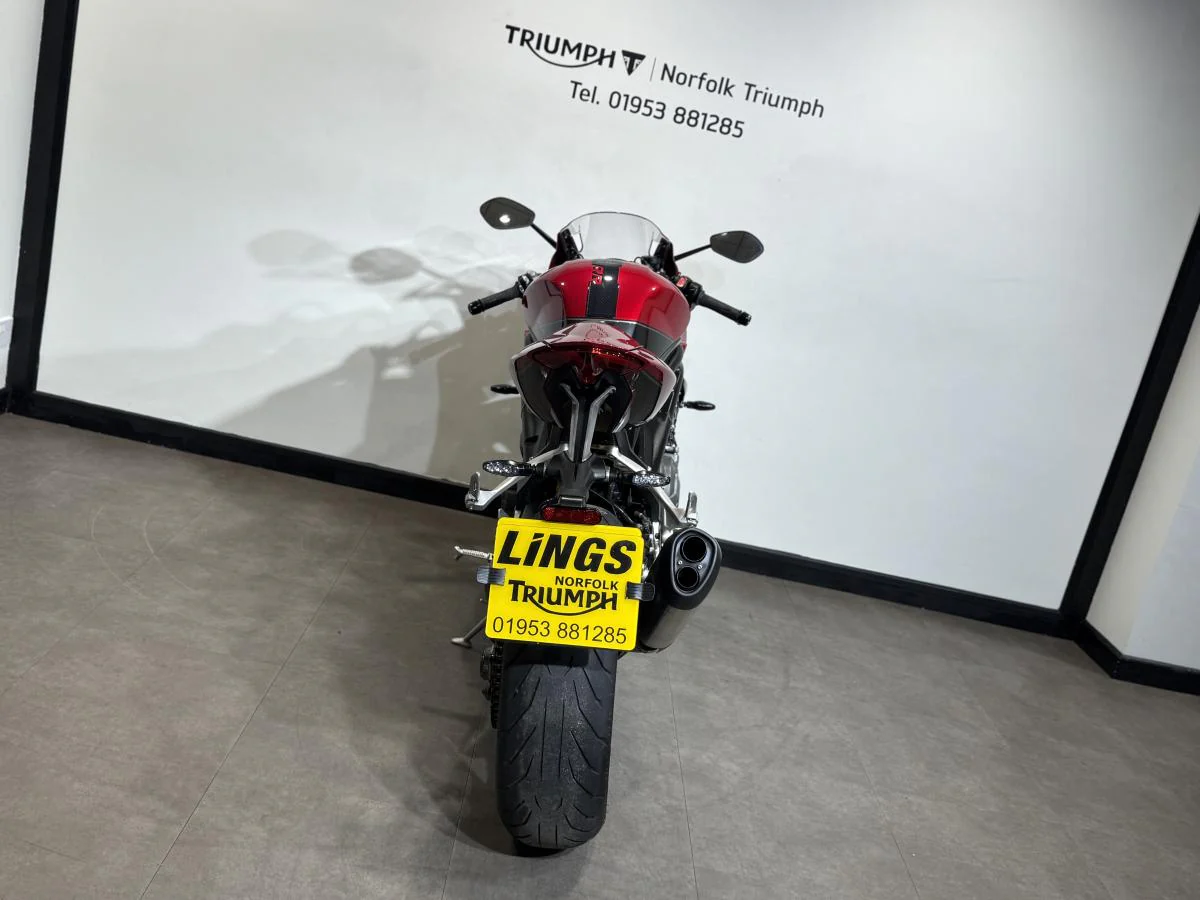 Triumph Speed Triple 1200 RR - Image 19