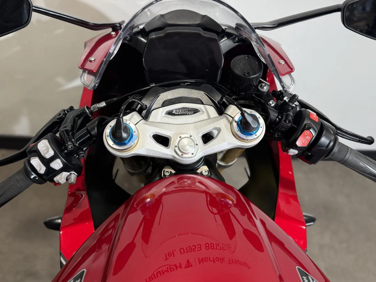 Triumph Speed Triple 1200 RR - Image 20