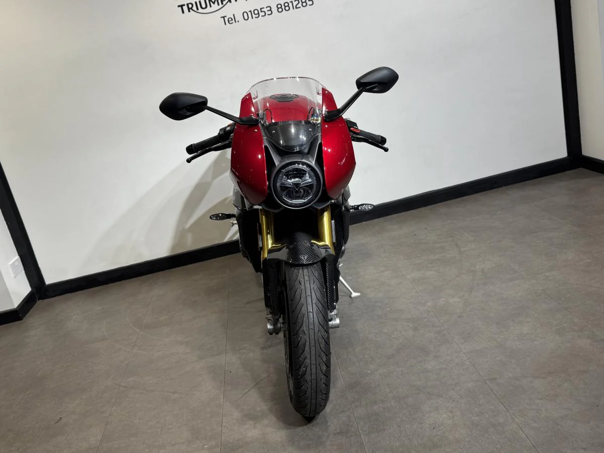 Triumph Speed Triple 1200 RR - Image 22