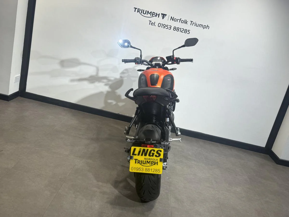 Triumph Trident 660 - Image 18