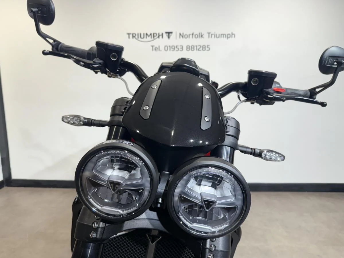 Triumph Rocket III Storm R - Image 20