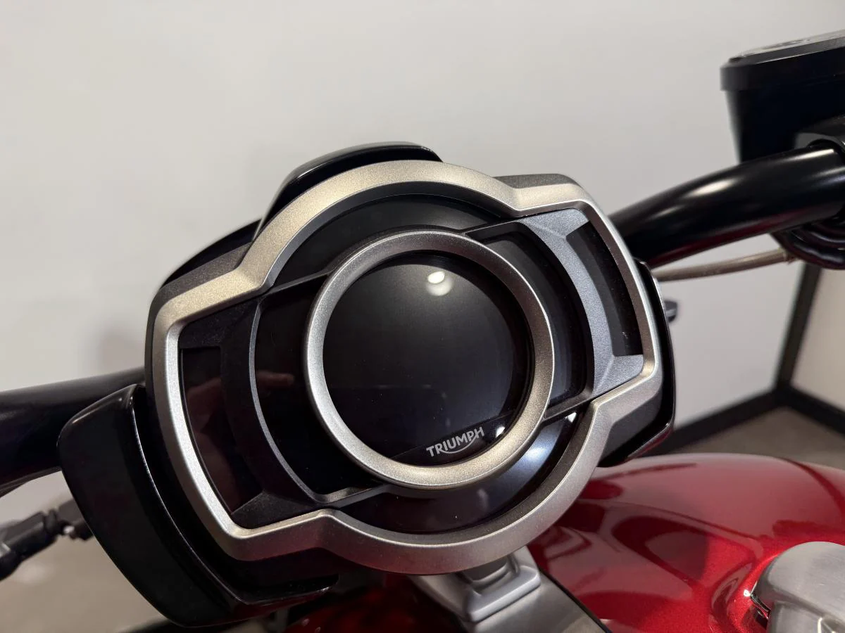 Triumph Rocket III Storm R - Image 23