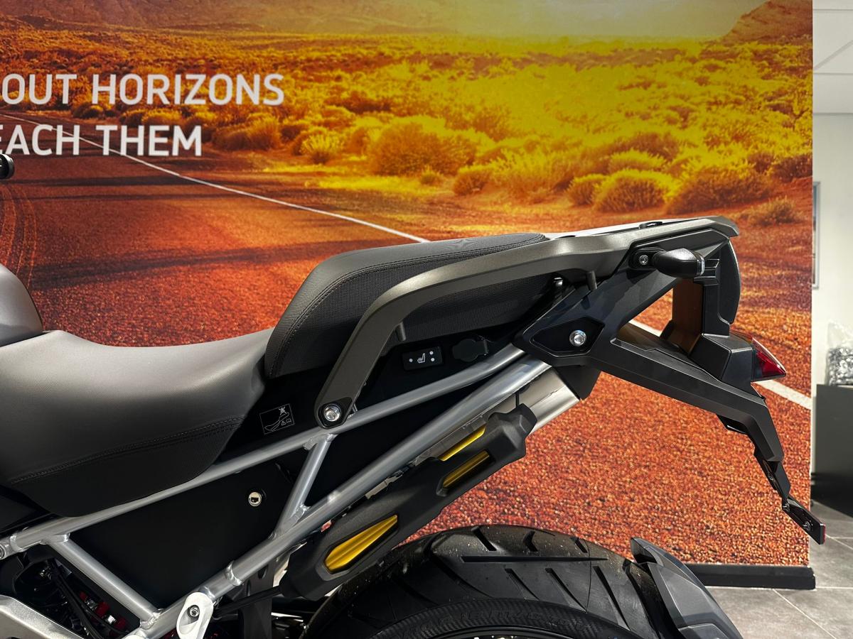 Triumph Tiger 1200 GT Explorer - Image 8
