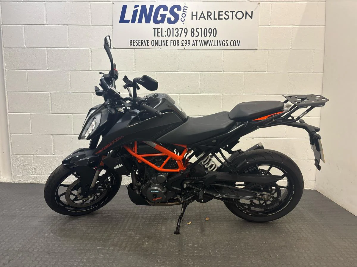 KTM 390 Duke 2023 - Image 10
