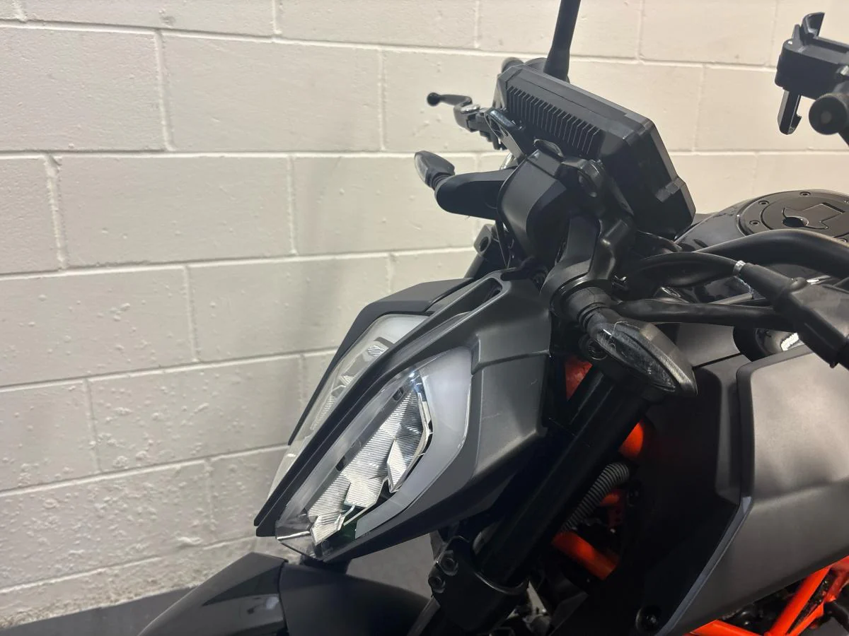 KTM 390 Duke 2023 - Image 11