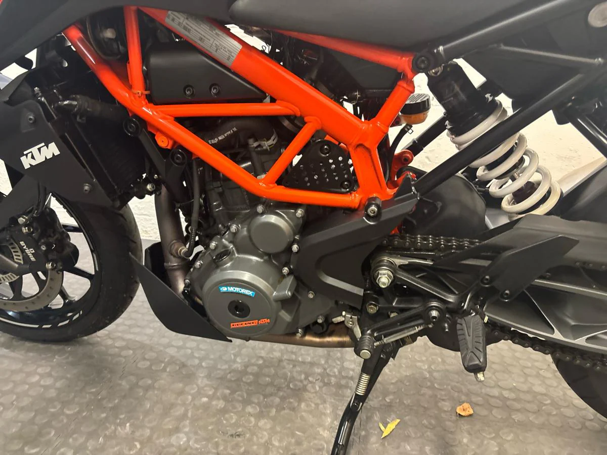 KTM 390 Duke 2023 - Image 14