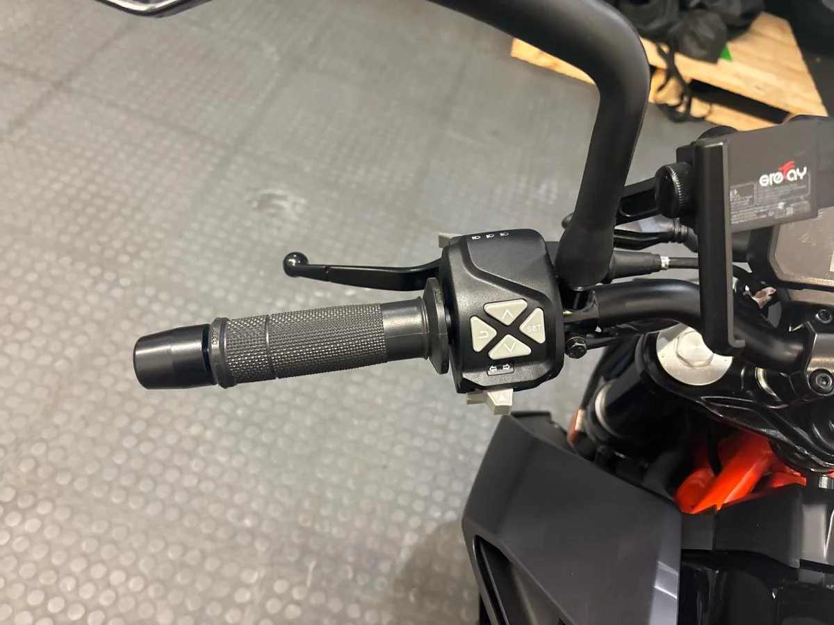 KTM 390 Duke 2023 - Image 17