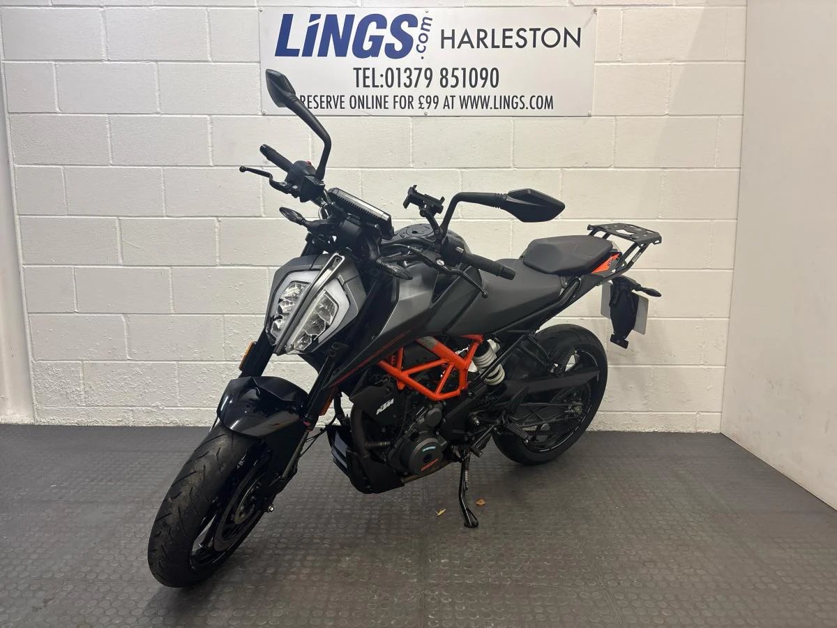 KTM 390 Duke 2023 - Image 21