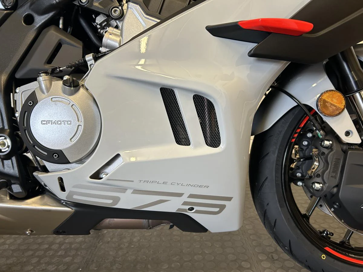 CFMOTO 675SR-R - Image 11