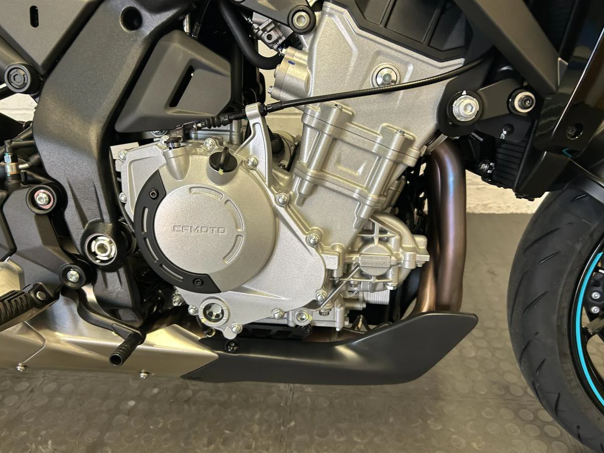 CFMOTO 675NK - Image 10