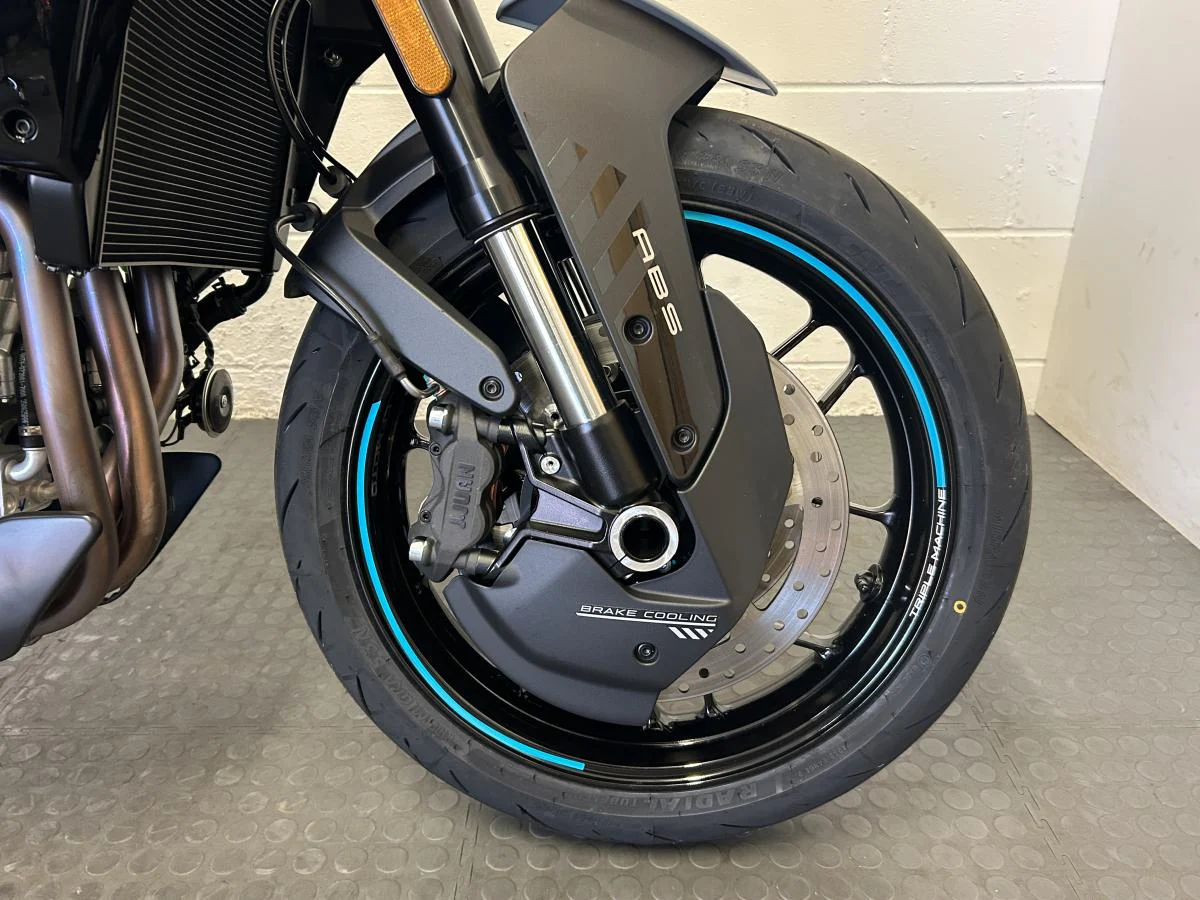CFMOTO 675NK - Image 8