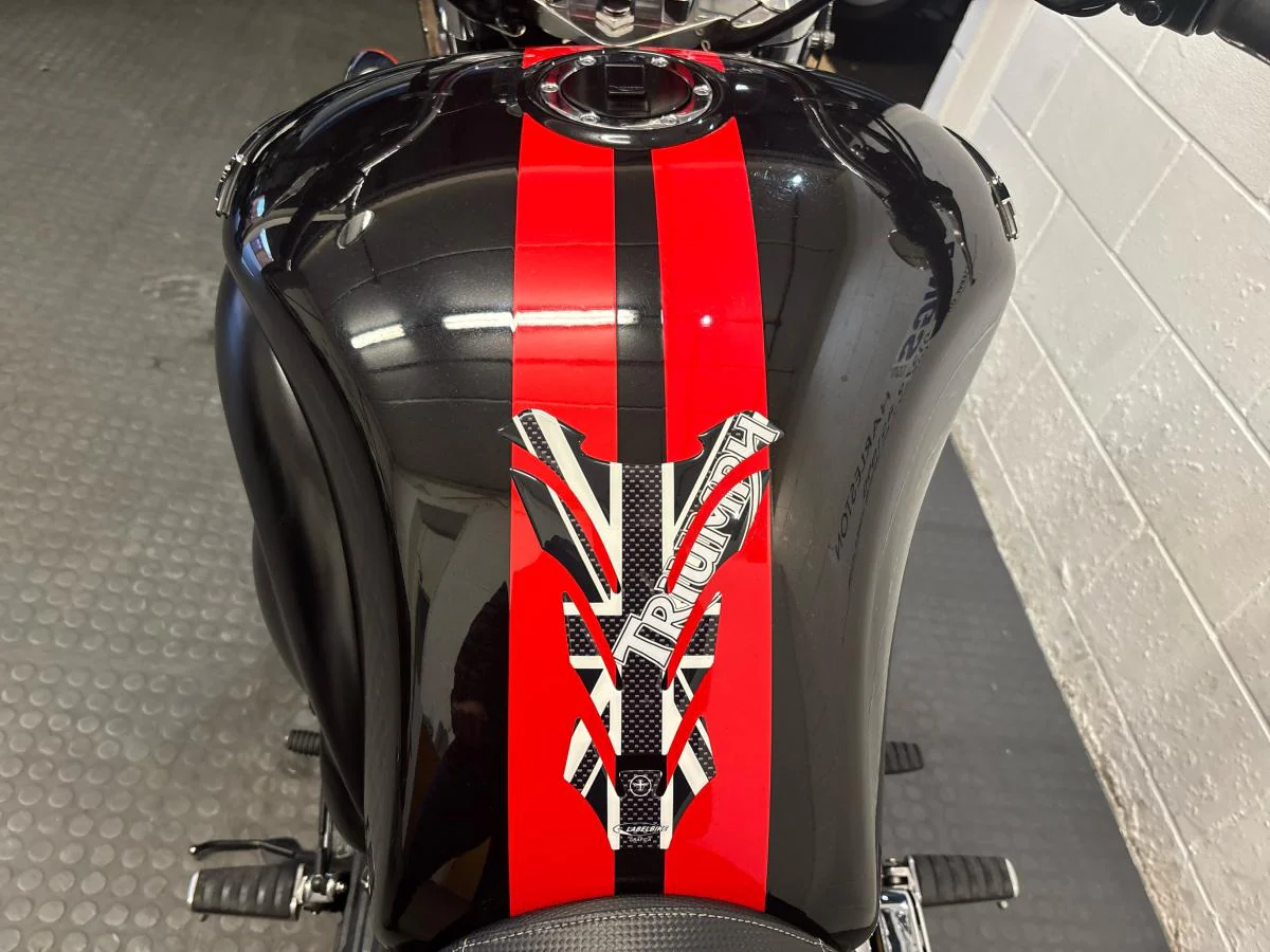 Triumph Rocket 111 Roadster - Image 20