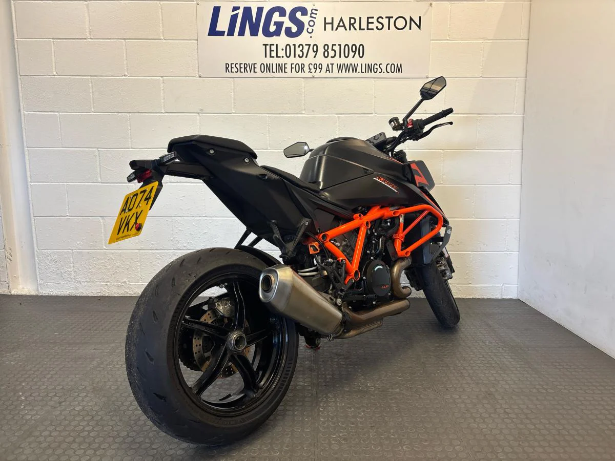 KTM 1390 Super Duke R Evo 2024 - Image 7