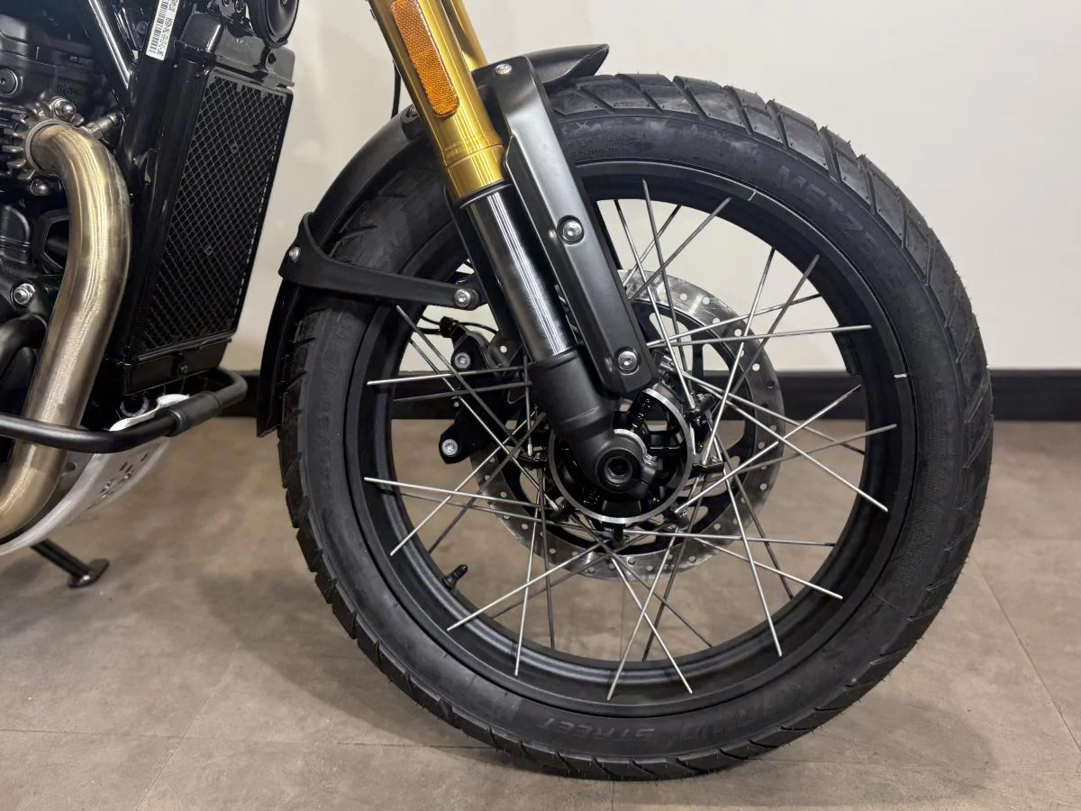 Triumph Scrambler 400 XC - Image 18