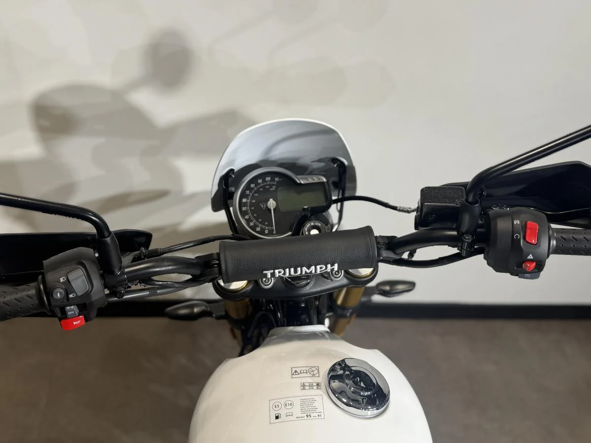 Triumph Scrambler 400 XC - Image 20