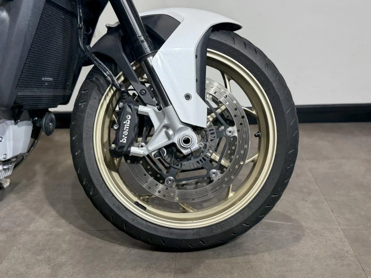 Moto Guzzi V100 Mandello - Image 18