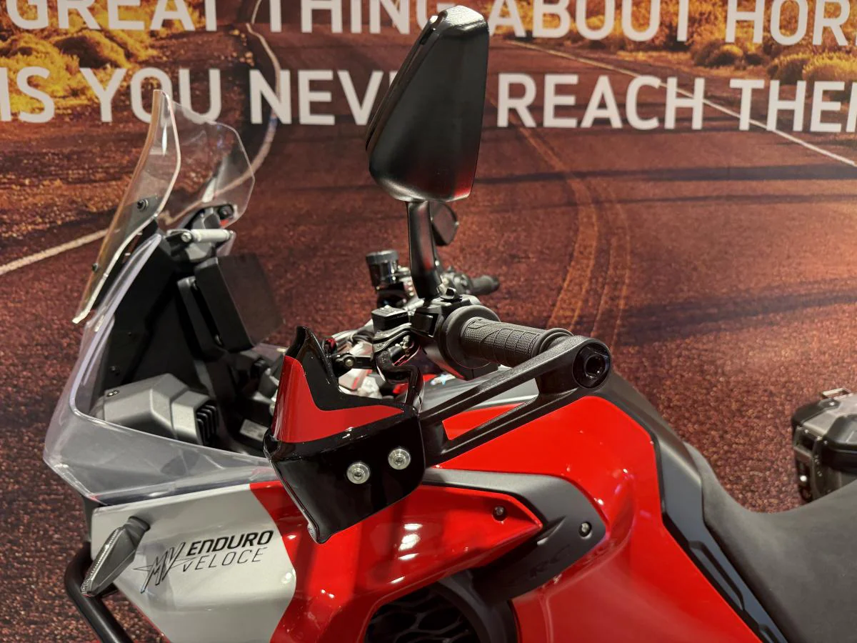 MV Agusta Enduro Veloce - Image 11