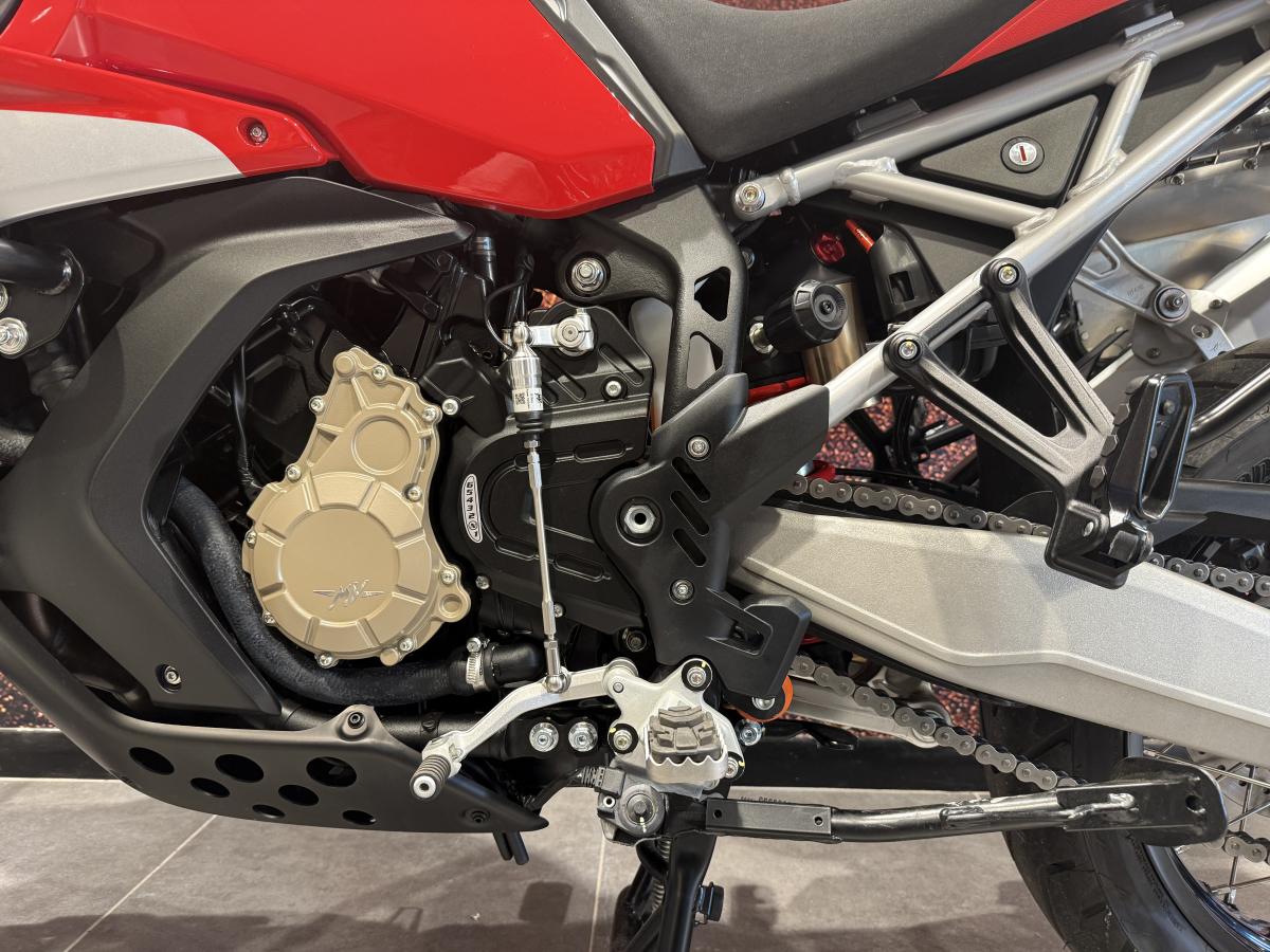 MV Agusta Enduro Veloce - Image 12