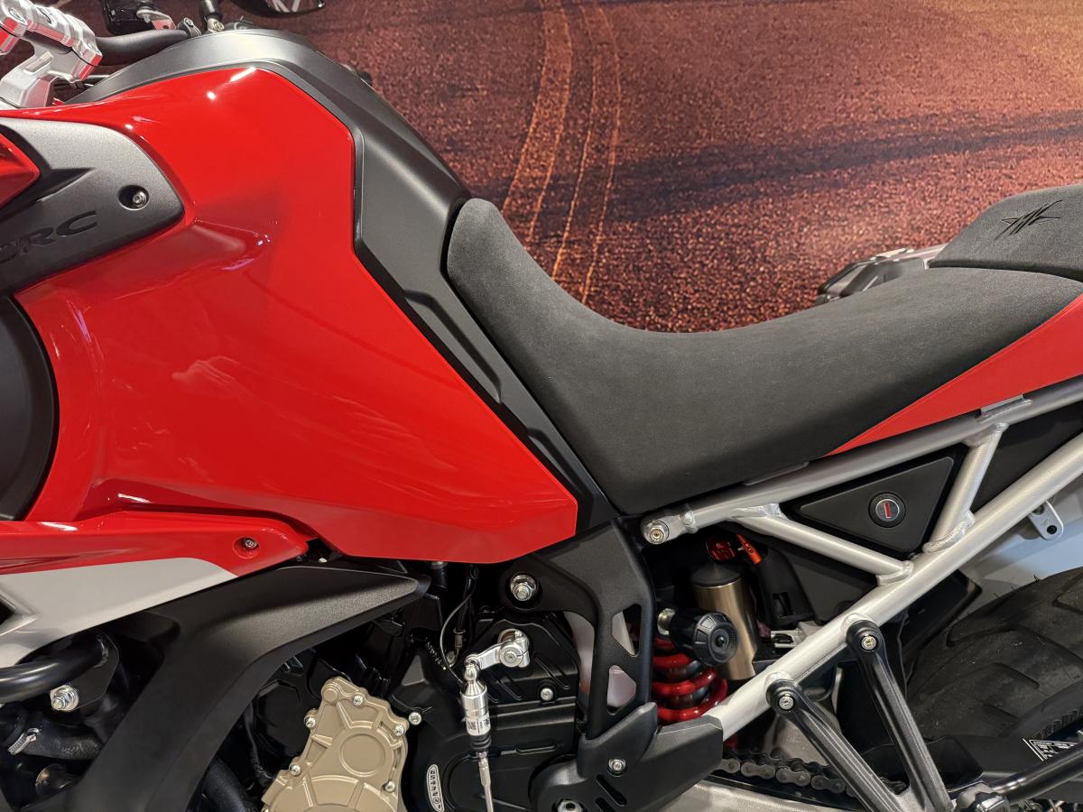 MV Agusta Enduro Veloce - Image 13