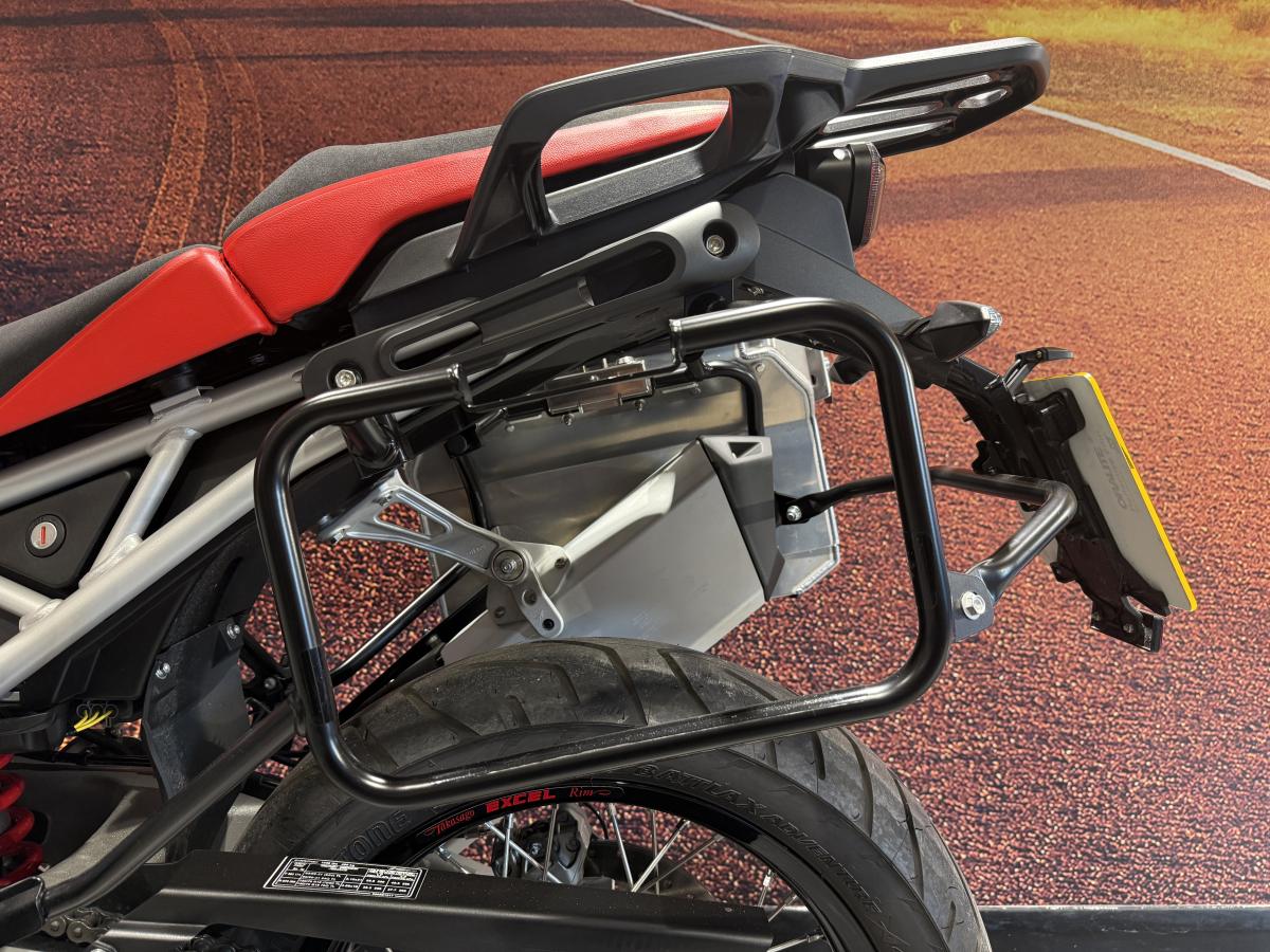 MV Agusta Enduro Veloce - Image 15