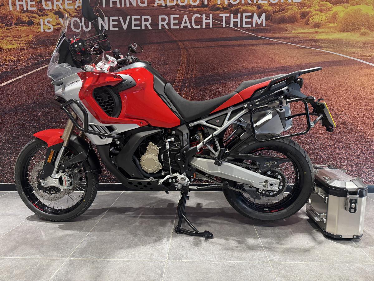 MV Agusta Enduro Veloce - Image 3